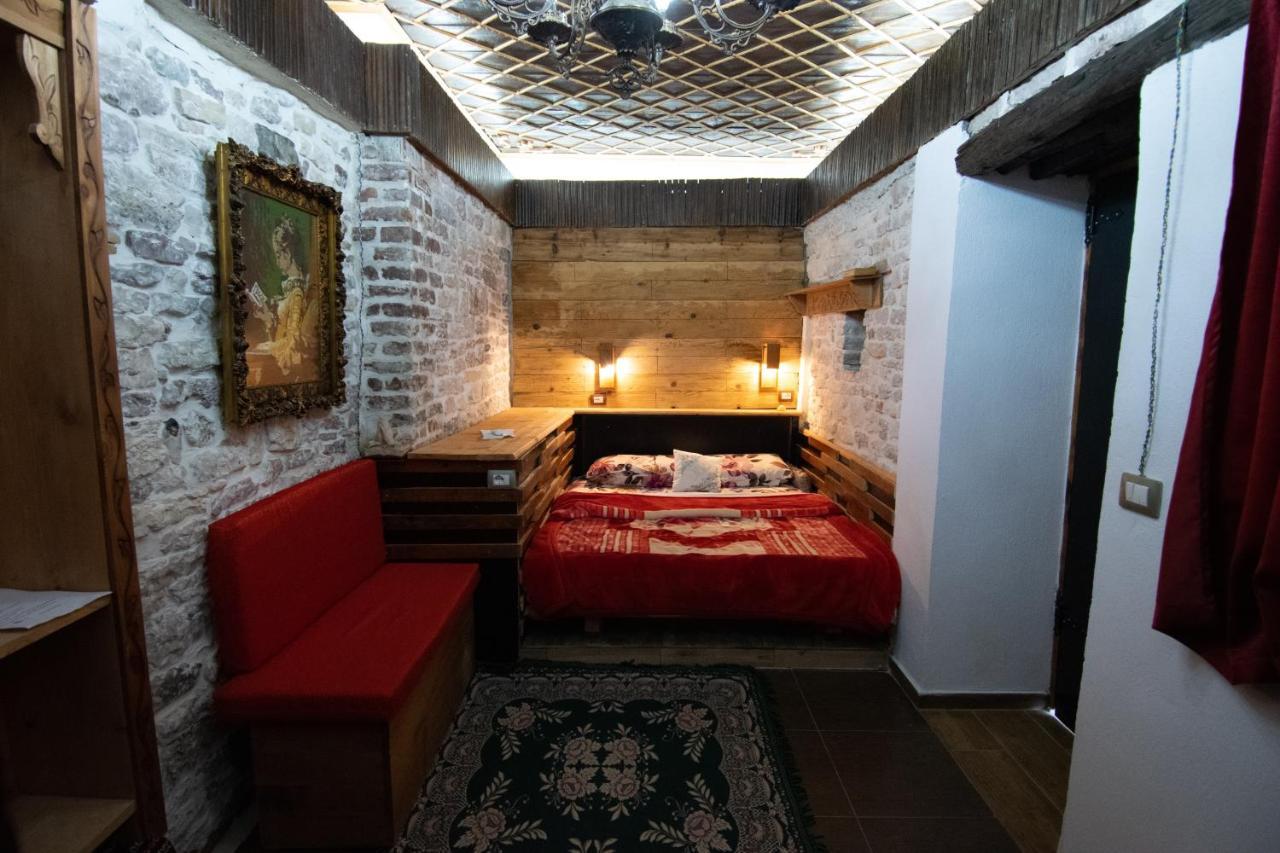 Guesthouse Mele Gjirokastër Eksteriør bilde