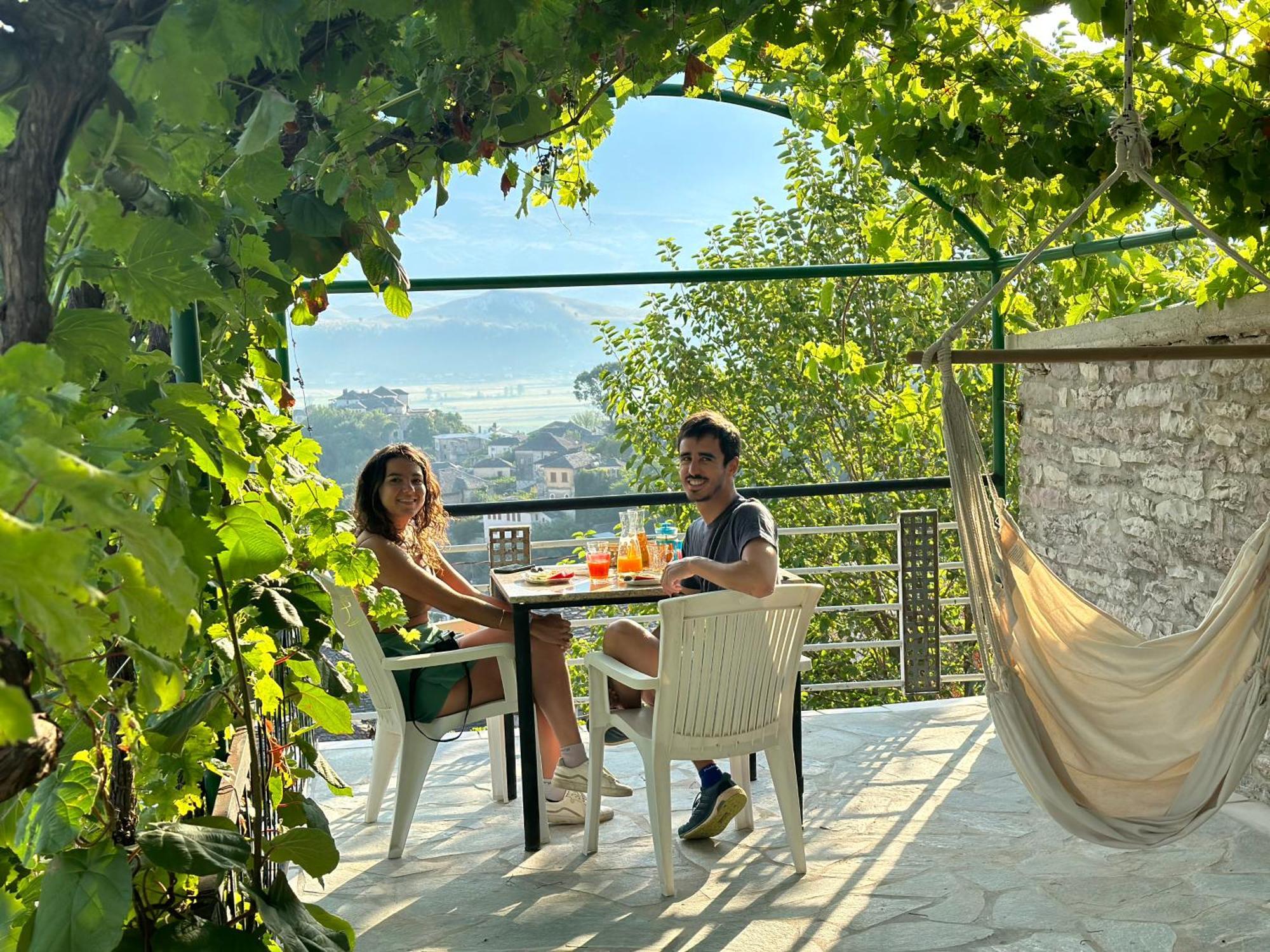 Guesthouse Mele Gjirokastër Eksteriør bilde