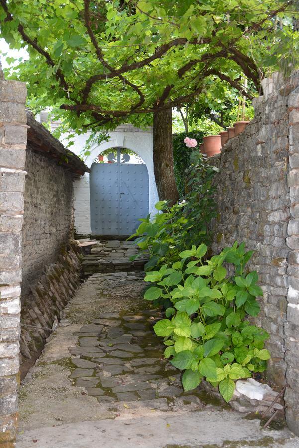Guesthouse Mele Gjirokastër Eksteriør bilde