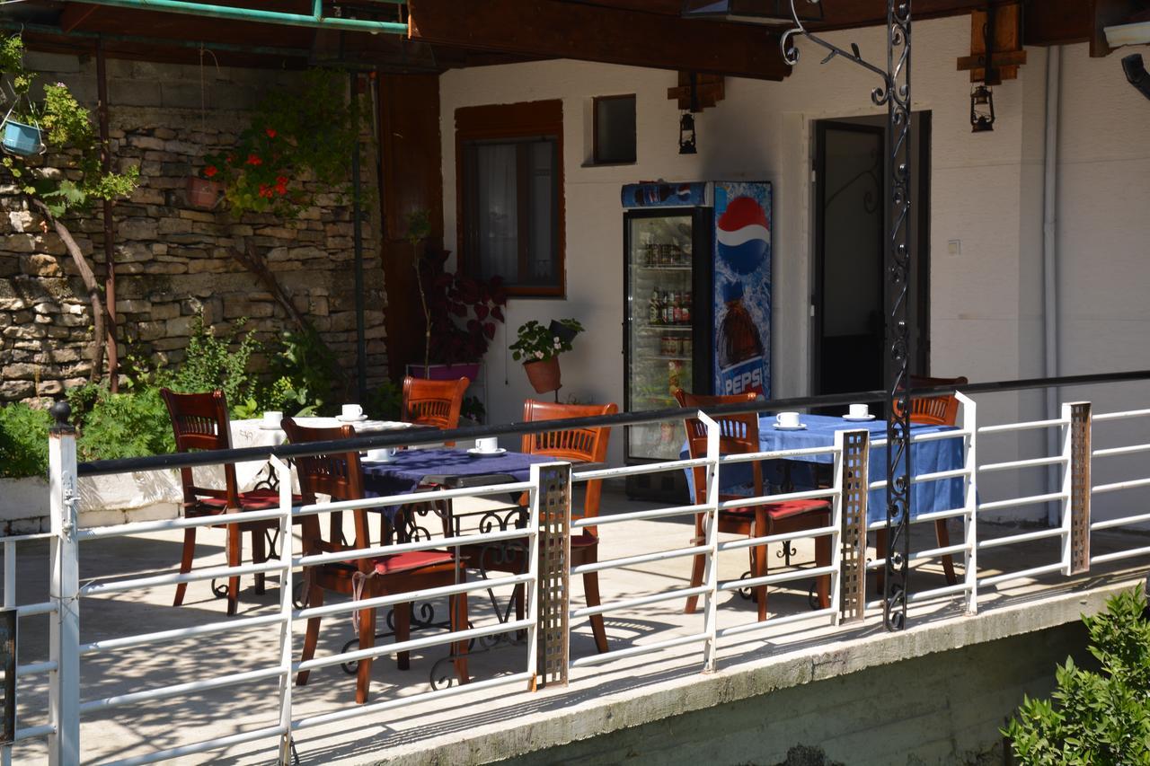 Guesthouse Mele Gjirokastër Eksteriør bilde