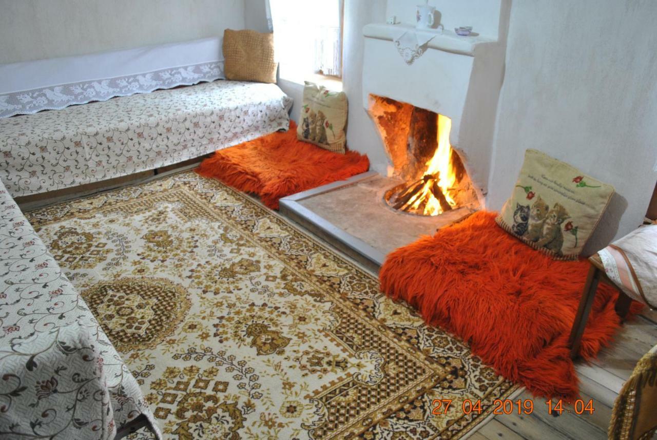 Guesthouse Mele Gjirokastër Eksteriør bilde