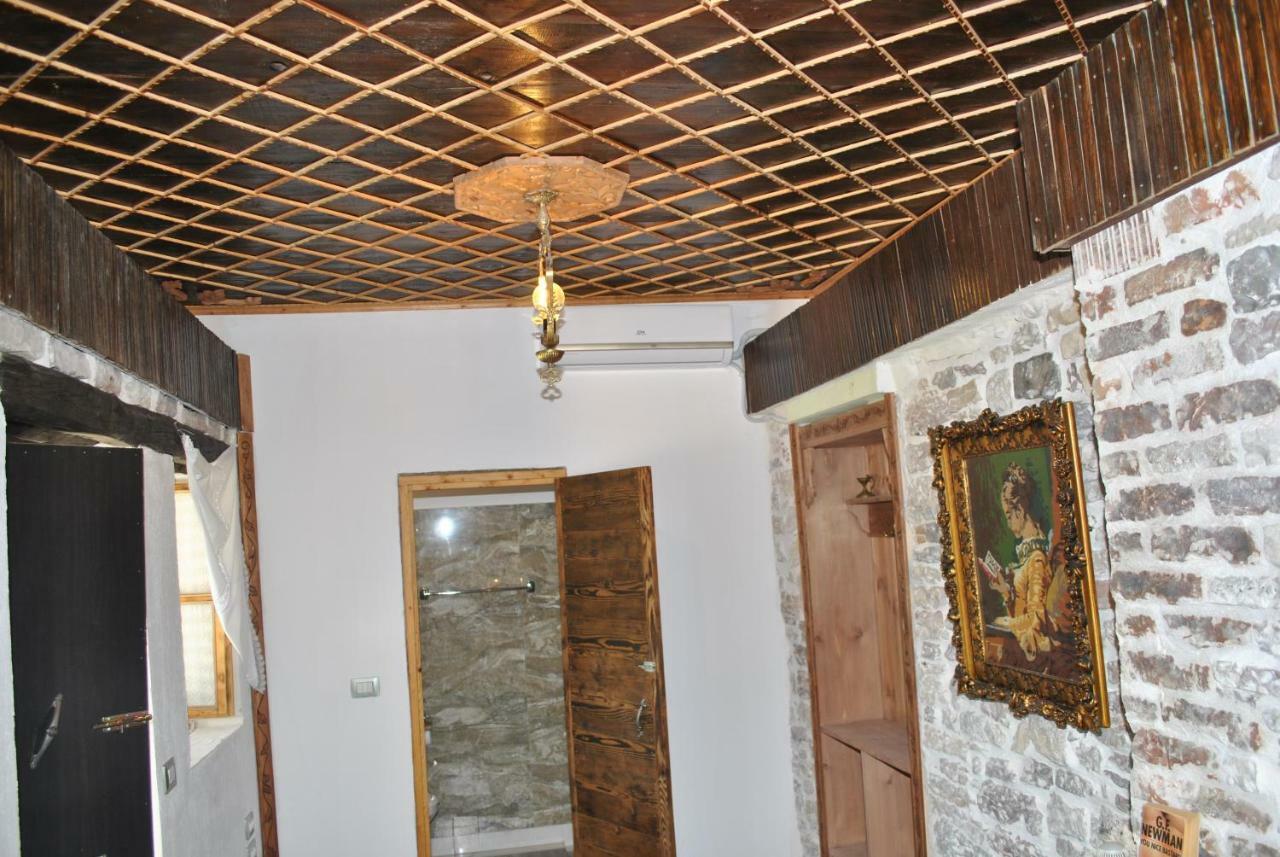 Guesthouse Mele Gjirokastër Eksteriør bilde