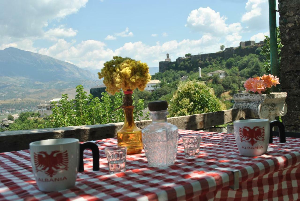 Guesthouse Mele Gjirokastër Eksteriør bilde